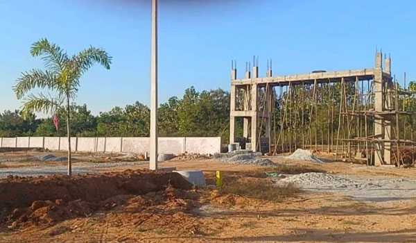 County Plots Yamuna Expressway Resale